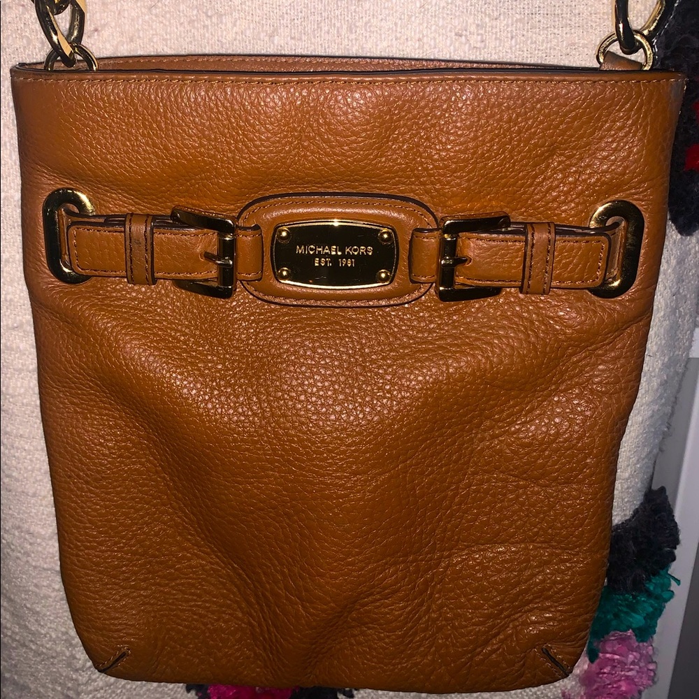 Michael Kors Crossbody Bag in Cognac and Gold